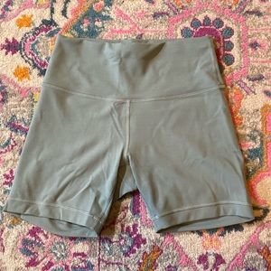 Lululemon Size 8 Wunder Under Sage Green Shorts